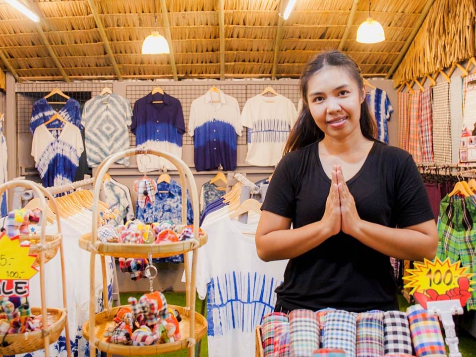 Welcome to the Naka Weekend Market