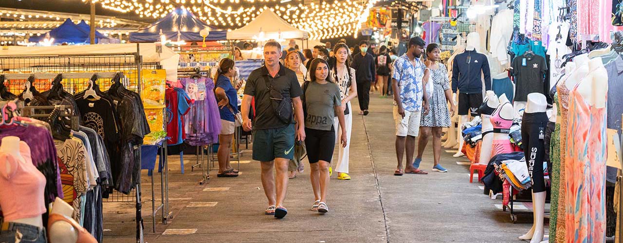 Naka Weekend Market - Phukets best night market