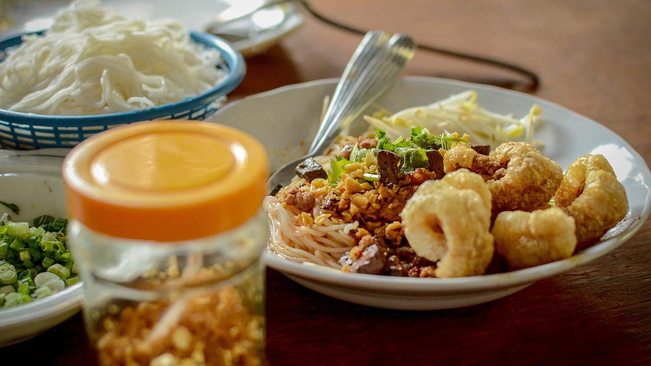 Tasty Thai food available all over Phuket